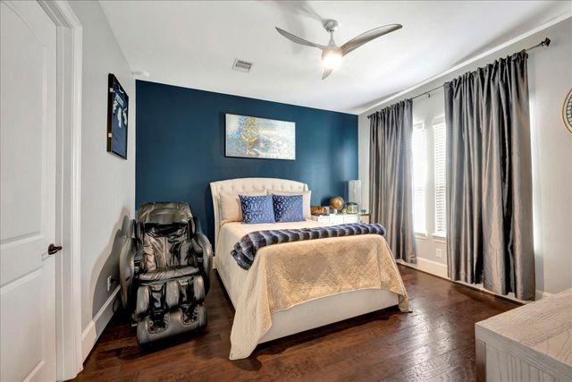 1310 Tamina Pass Lane, Friendswood, TX 77546