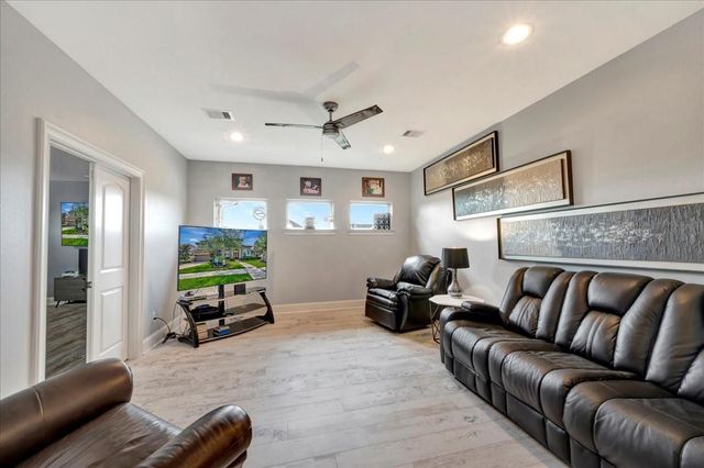 1310 Tamina Pass Lane, Friendswood, TX 77546