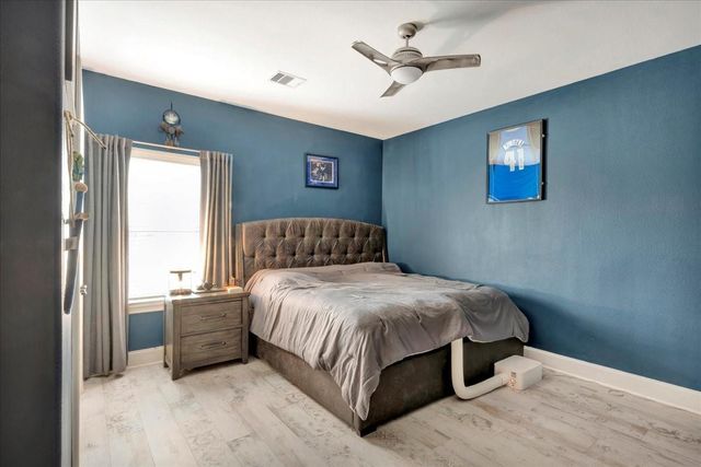 1310 Tamina Pass Lane, Friendswood, TX 77546