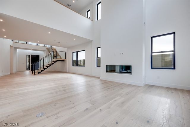 27 Sumter Ridge Street, Las Vegas, NV 89138