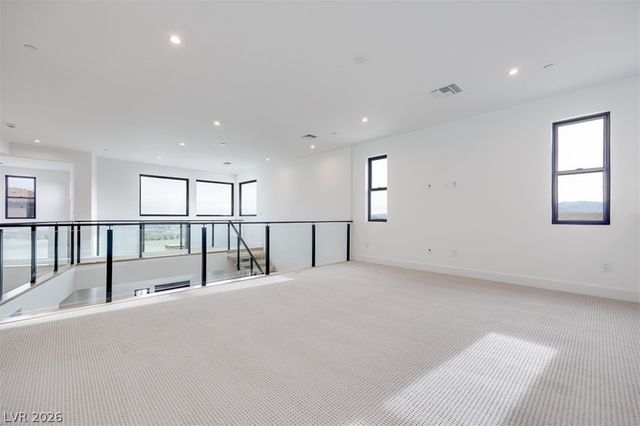 27 Sumter Ridge Street, Las Vegas, NV 89138