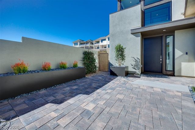 27 Sumter Ridge Street, Las Vegas, NV 89138