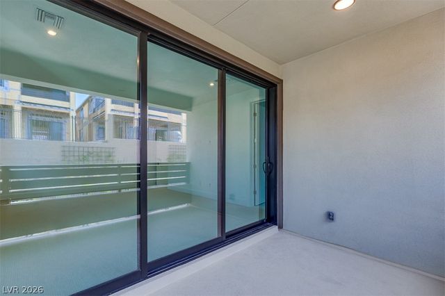 27 Sumter Ridge Street, Las Vegas, NV 89138