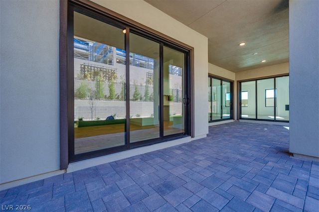 27 Sumter Ridge Street, Las Vegas, NV 89138