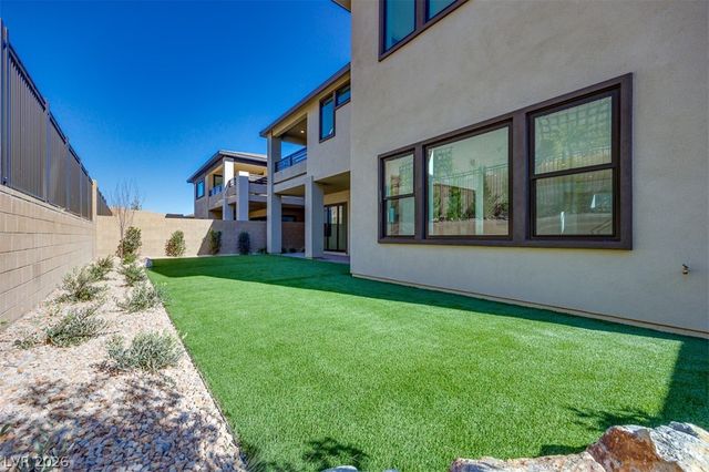 27 Sumter Ridge Street, Las Vegas, NV 89138