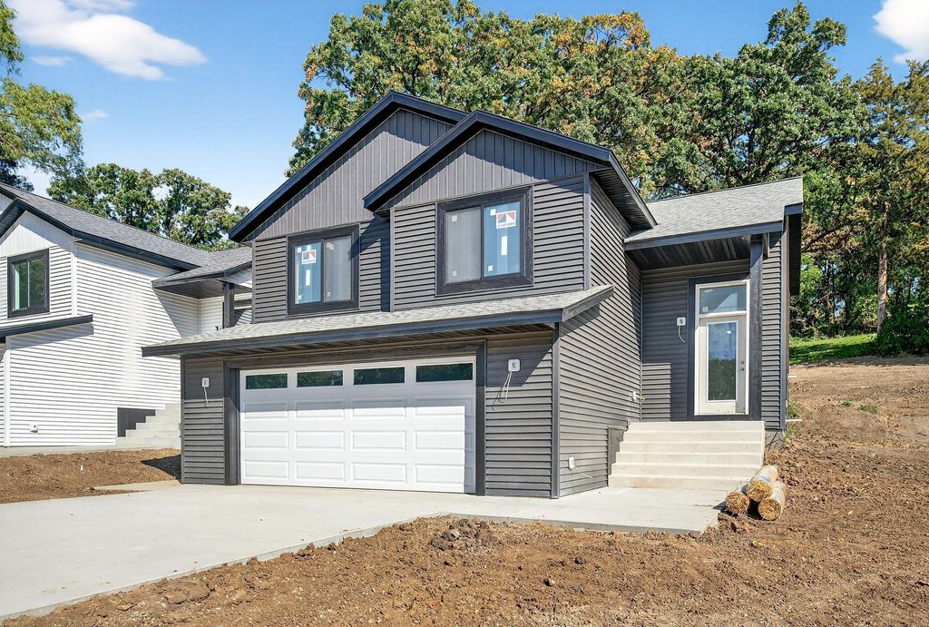 217 20th Street SW, Rochester, MN 55902