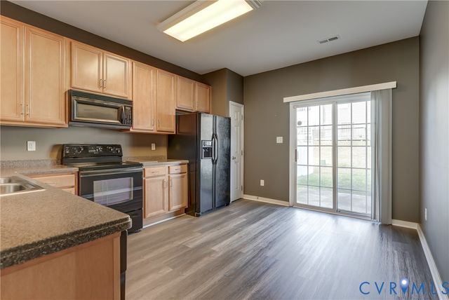 842 Parkland Pl, Glen Allen, VA 23059