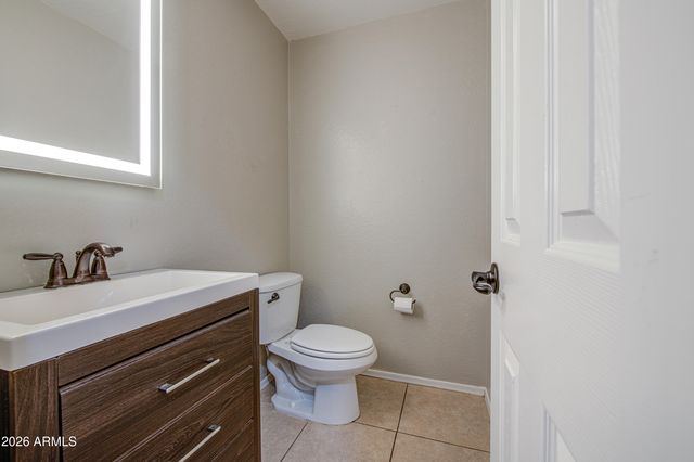 9311 E GREENWAY Street, Mesa, AZ 85207