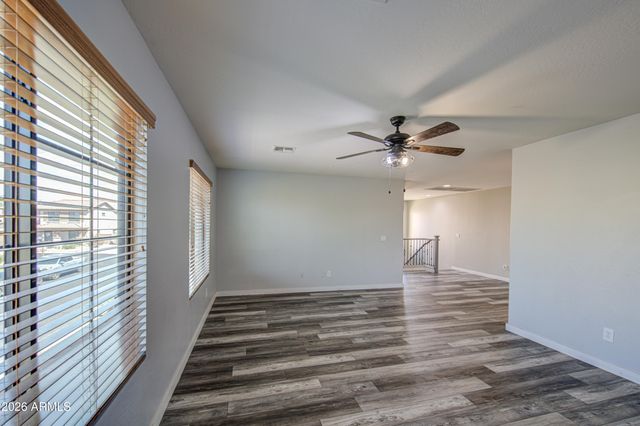 9311 E GREENWAY Street, Mesa, AZ 85207