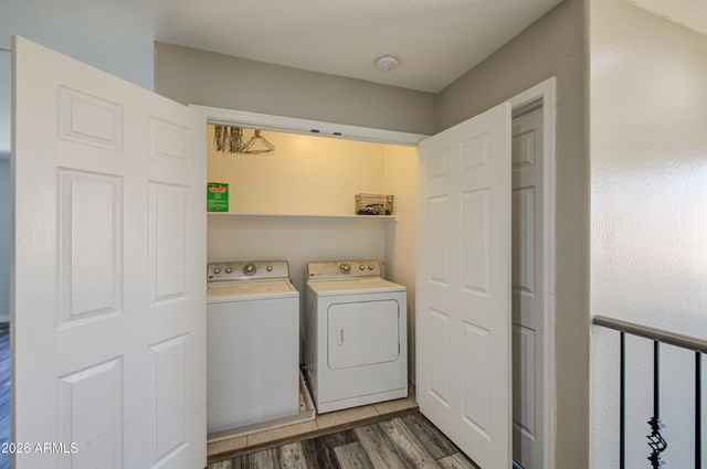 9311 E GREENWAY Street, Mesa, AZ 85207