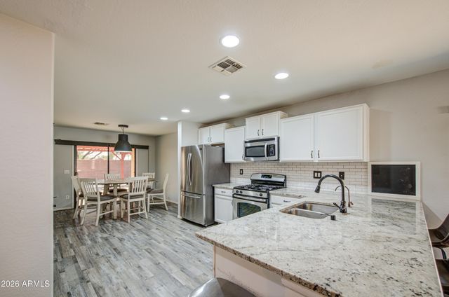 9311 E GREENWAY Street, Mesa, AZ 85207