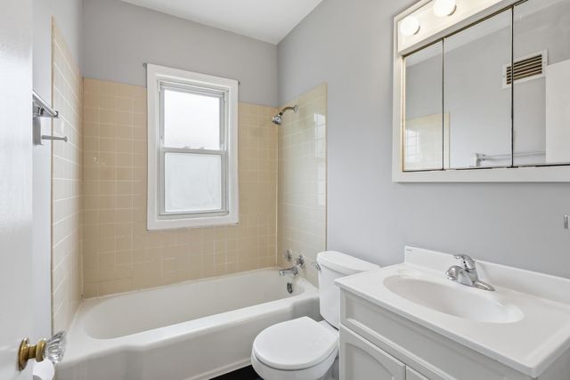 2506 17th Street, Rock Island, IL 61201