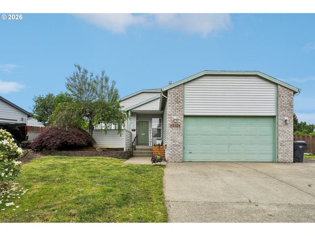 19365 VINCENT Dr, Oregon City, OR 97045