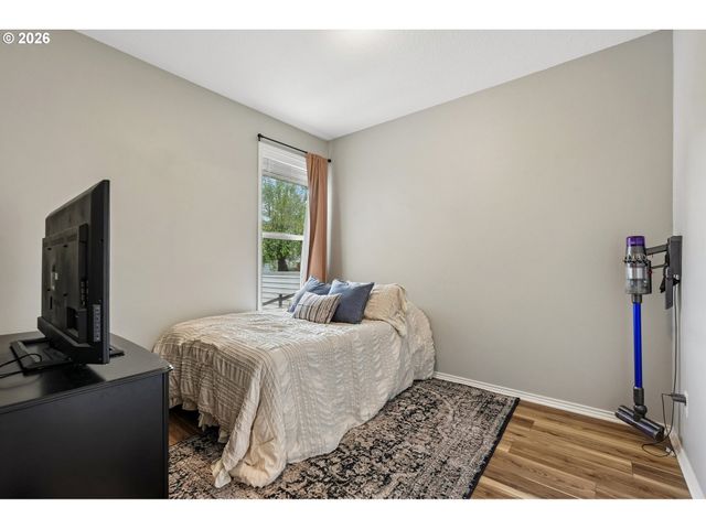 19365 VINCENT Dr, Oregon City, OR 97045