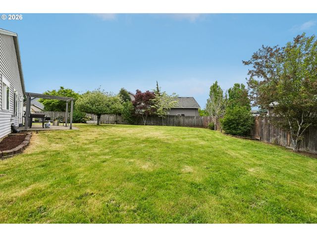 19365 VINCENT Dr, Oregon City, OR 97045