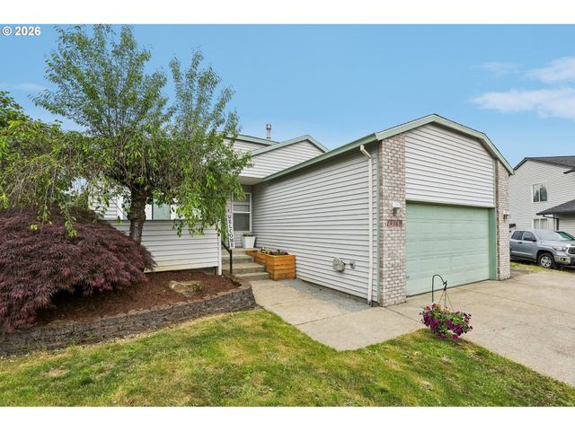19365 VINCENT Dr, Oregon City, OR 97045