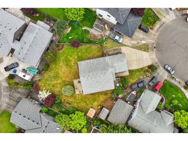 19365 VINCENT Dr, Oregon City, OR 97045