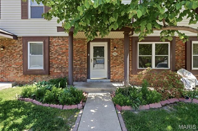 1361 Summergate Parkway, St Charles, MO 63303