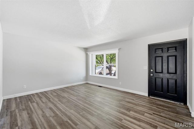 1361 Summergate Parkway, St Charles, MO 63303
