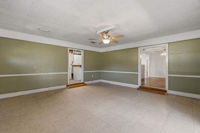 126 Meadow Park Ln., Hattiesburg, MS 39401