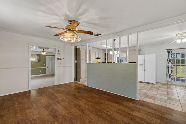 126 Meadow Park Ln., Hattiesburg, MS 39401