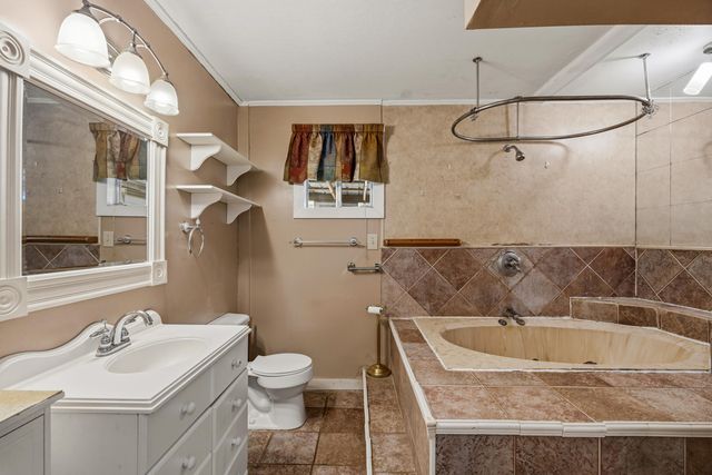 126 Meadow Park Ln., Hattiesburg, MS 39401