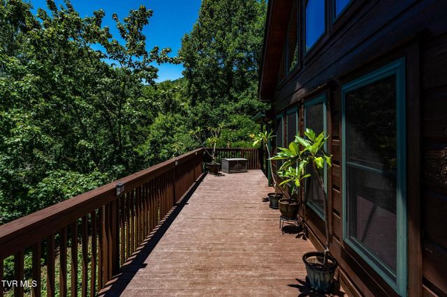 1426 Poga Road, Butler, TN 37640