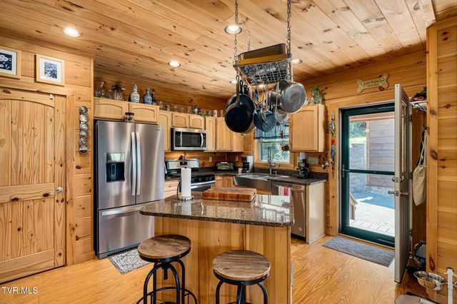 1426 Poga Road, Butler, TN 37640