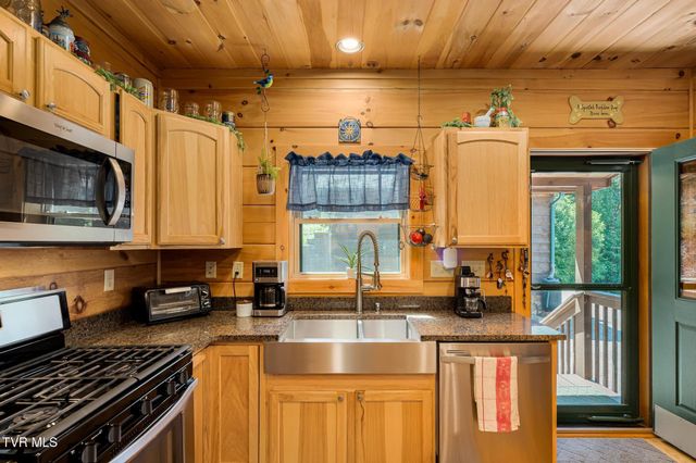 1426 Poga Road, Butler, TN 37640