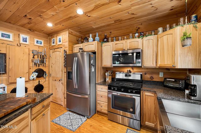 1426 Poga Road, Butler, TN 37640