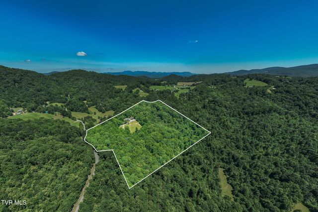 1426 Poga Road, Butler, TN 37640