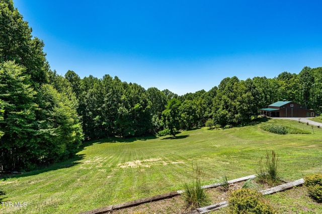 1426 Poga Road, Butler, TN 37640
