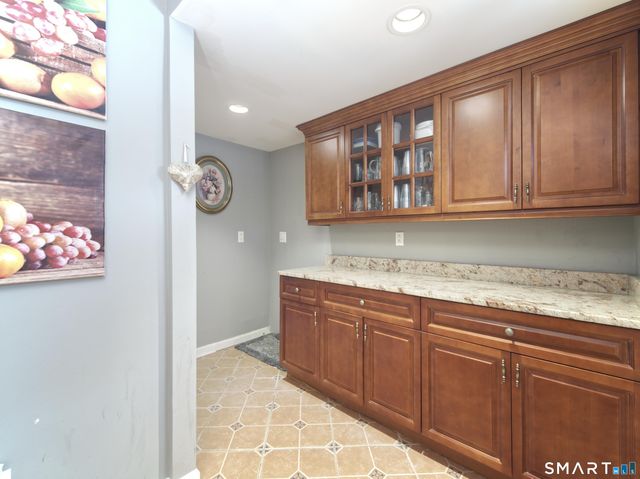 21 Matthews Street, Milford, CT 06460