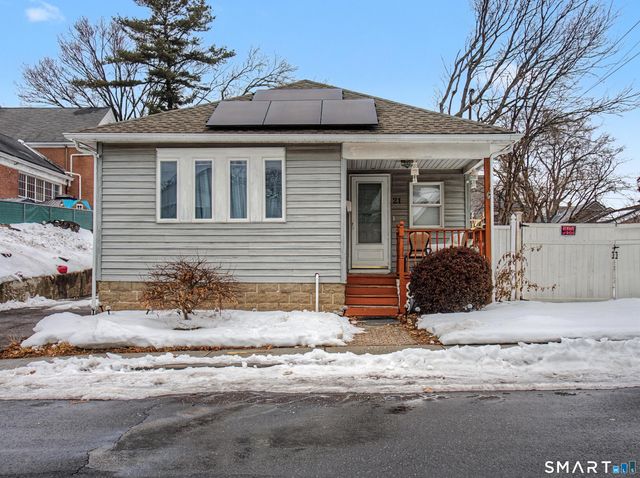 21 Matthews Street, Milford, CT 06460