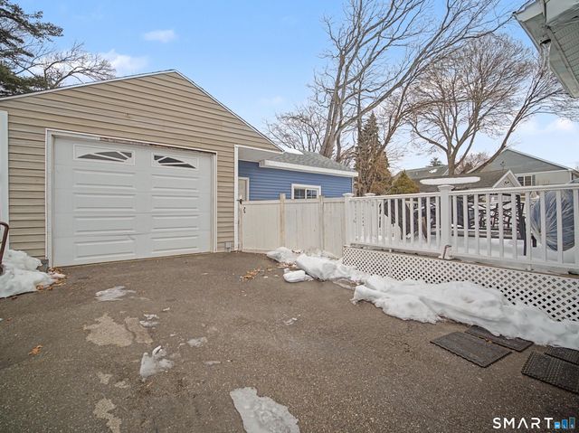 21 Matthews Street, Milford, CT 06460