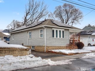 21 Matthews Street, Milford, CT 06460