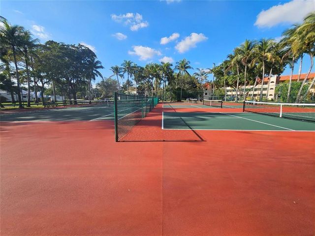 3051 Sunrise Lakes Drive E 203, Sunrise, FL 33322