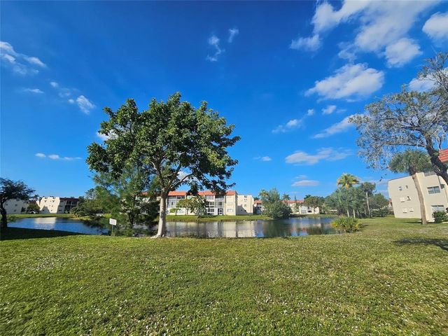 3051 Sunrise Lakes Drive E 203, Sunrise, FL 33322