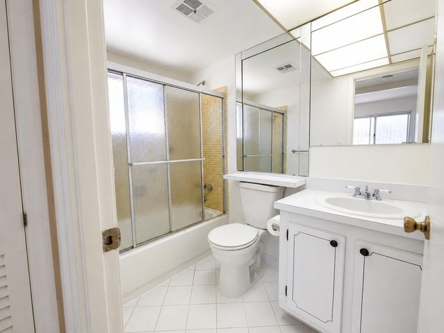 3051 Sunrise Lakes Drive E 203, Sunrise, FL 33322