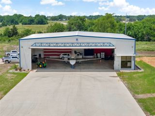 6700 Collier Drive Hangar 4, Paris, TX 75462