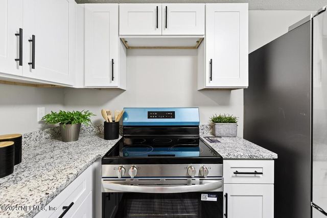 5216 TIMAWATHA Avenue, Jacksonville, FL 32210