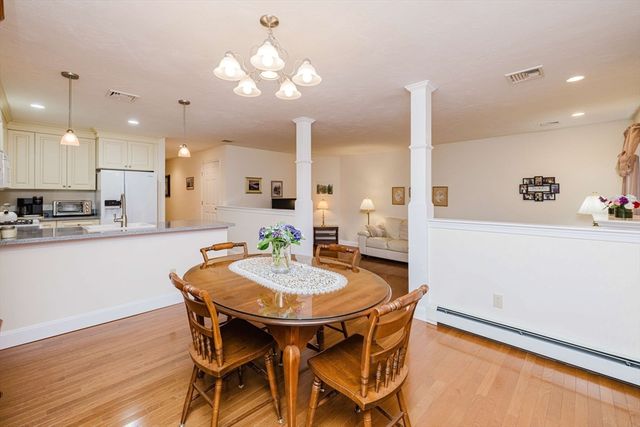 21 Sycamore Dr 21, Middleboro, MA 02346