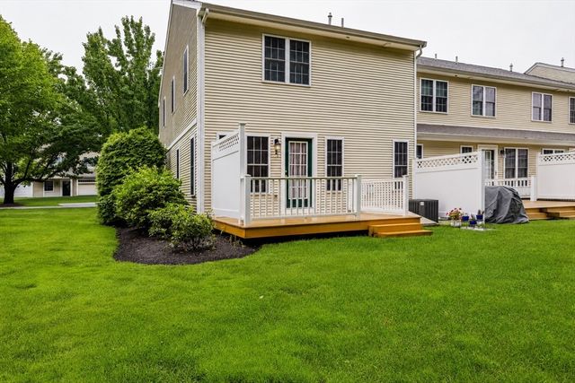 21 Sycamore Dr 21, Middleboro, MA 02346