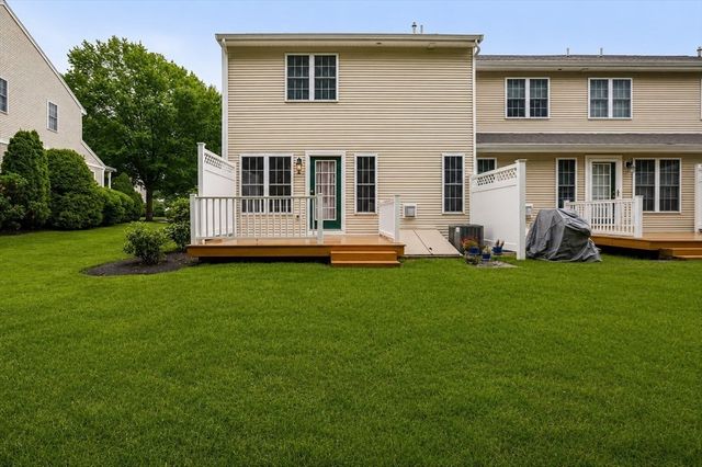 21 Sycamore Dr 21, Middleboro, MA 02346