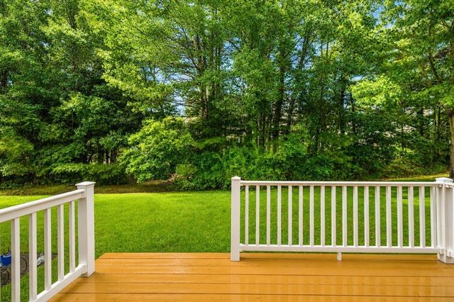 21 Sycamore Dr 21, Middleboro, MA 02346