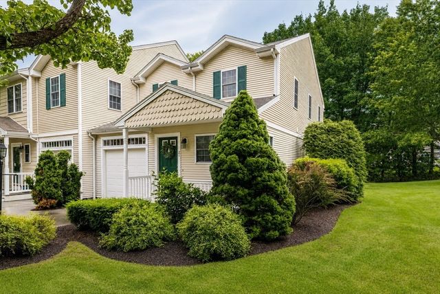 21 Sycamore Dr 21, Middleboro, MA 02346