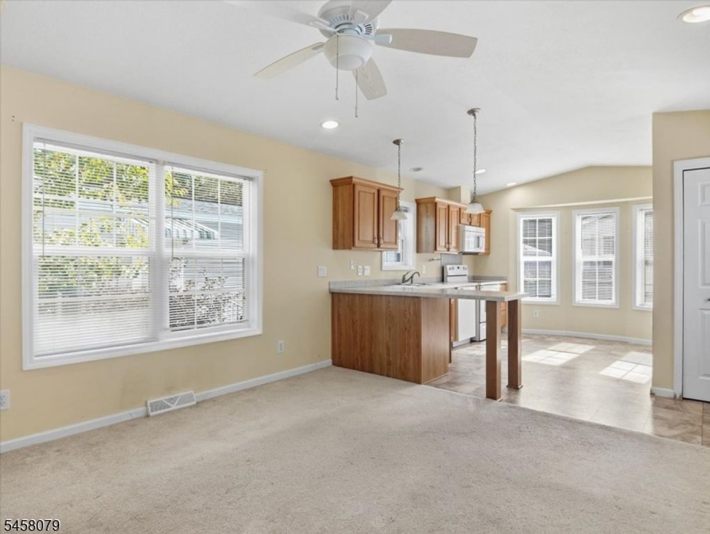 13 Makepeace Dr 13, Jefferson Twp., NJ 07438 — photo 5