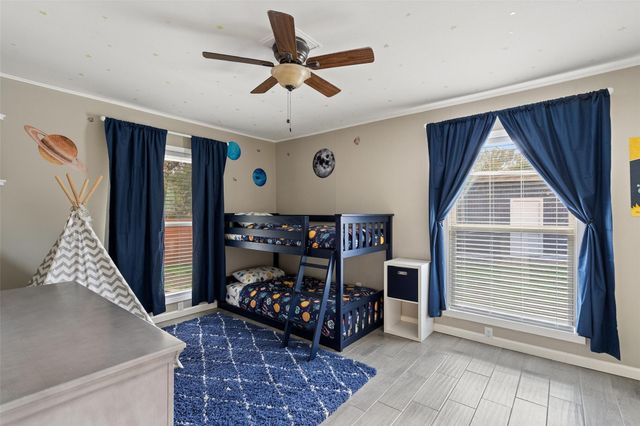 35 Presidio RD, Wimberley, TX 78676