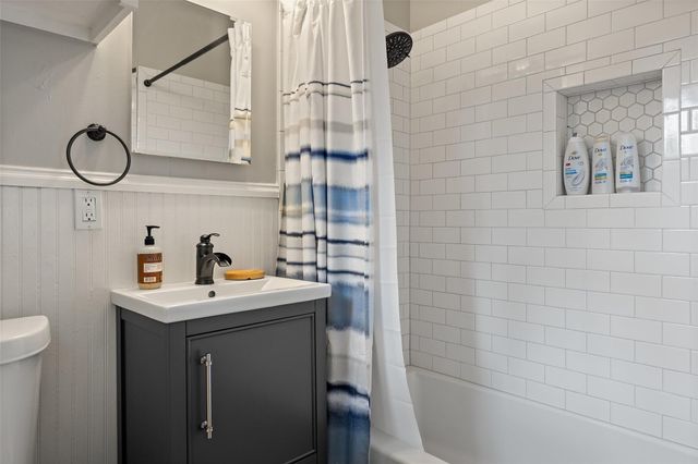 35 Presidio RD, Wimberley, TX 78676