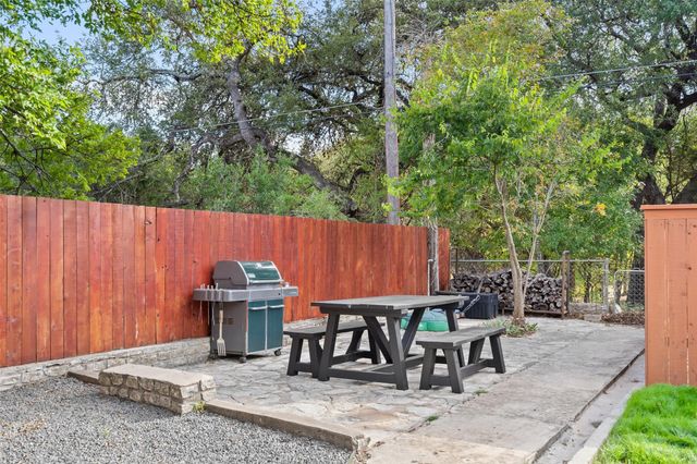 35 Presidio RD, Wimberley, TX 78676